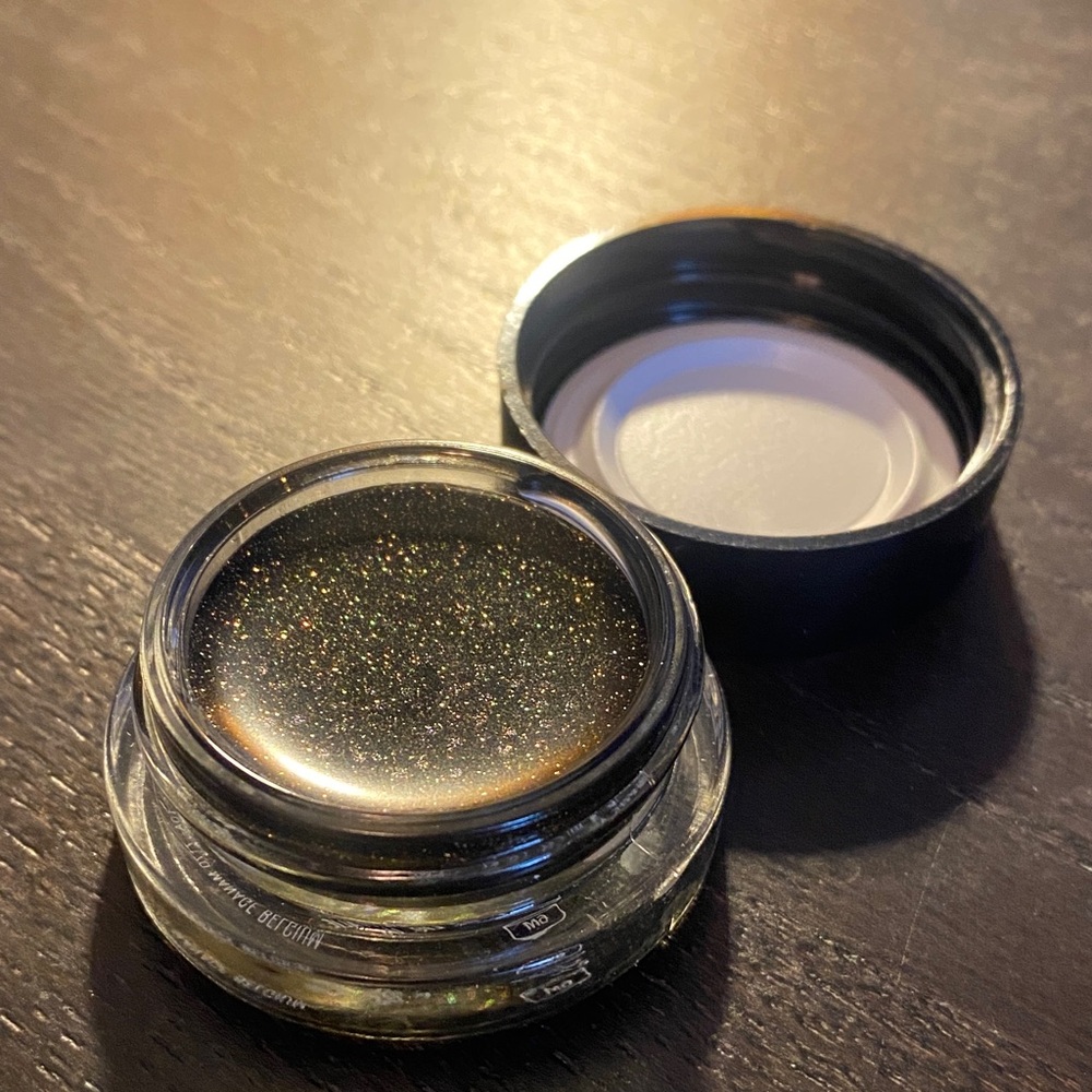Kevyn Aucoin NIB The Exotique in Galaxy